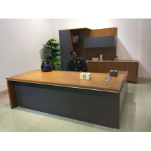 Luxury CEO Office Furniture Executive Desk with Cabinet (FOH-R2420-B)